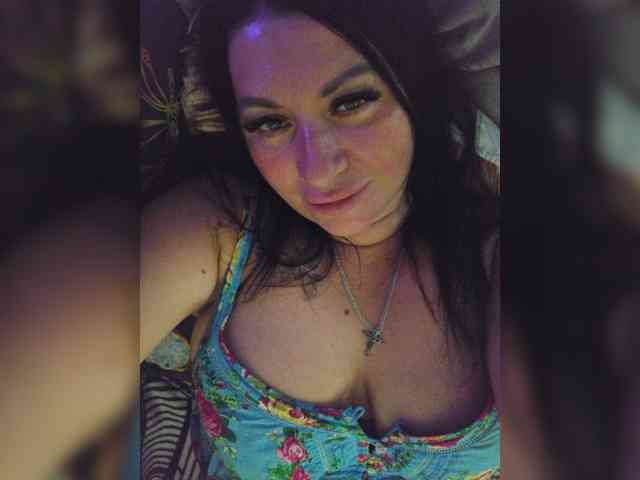 Nikoletta25 webcam