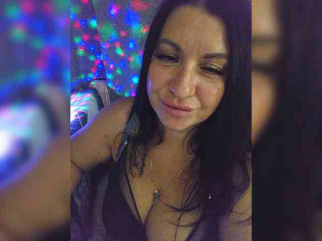 Nikoletta25 webcam