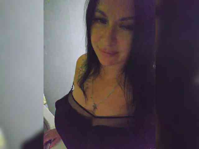 Nikoletta25 webcam