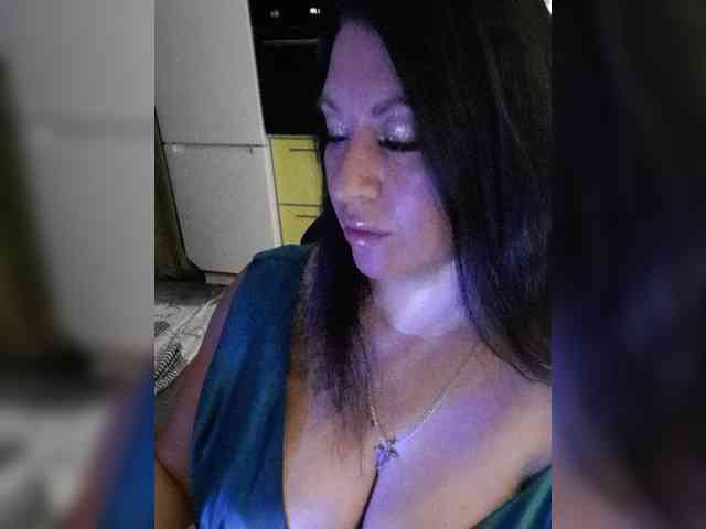 Nikoletta25 webcam