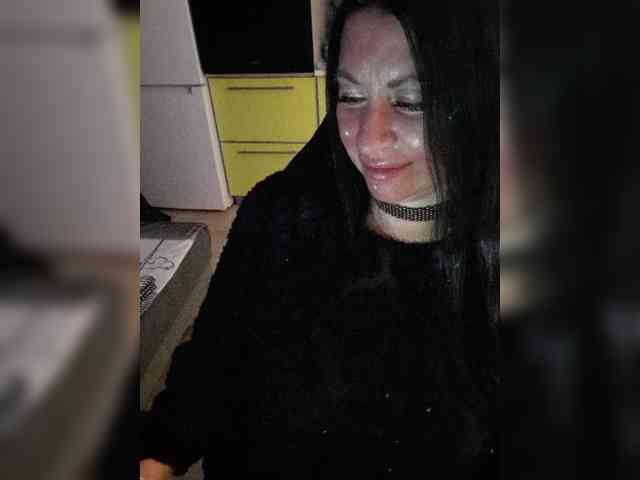 Nikoletta25 webcam