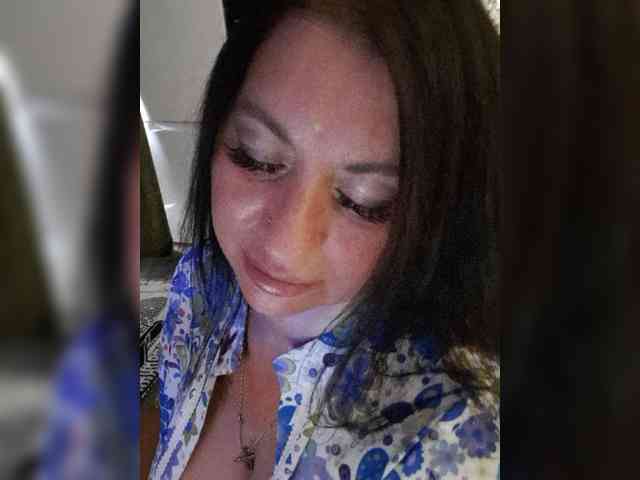 Nikoletta25 webcam