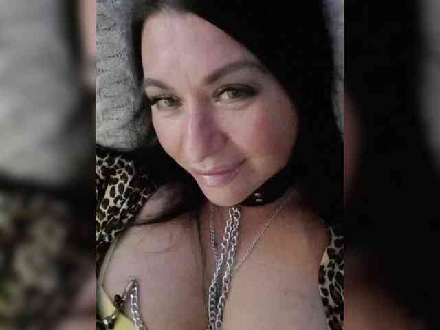 Nikoletta25 webcam
