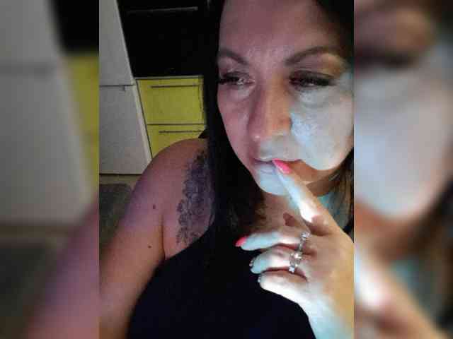 Nikoletta25 webcam