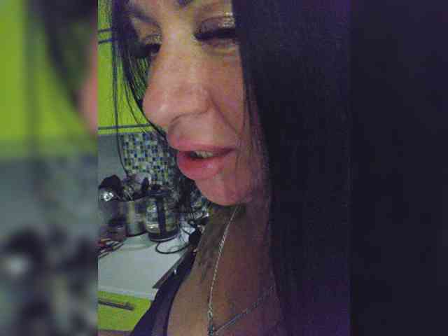 Nikoletta25 webcam