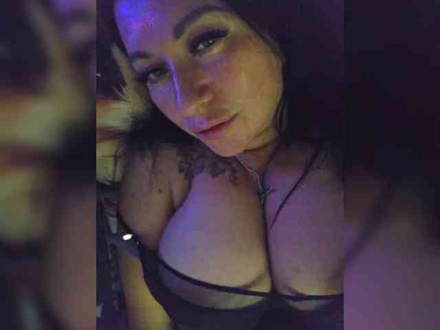 Nikoletta25 Sex Cam Show