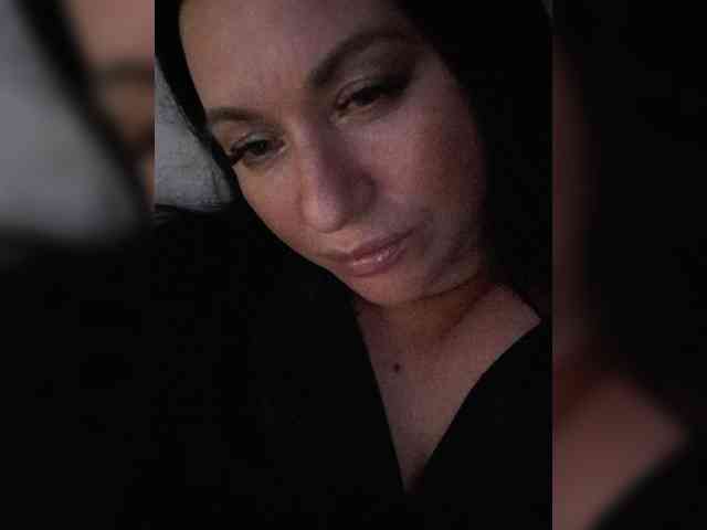 Nikoletta25 webcam