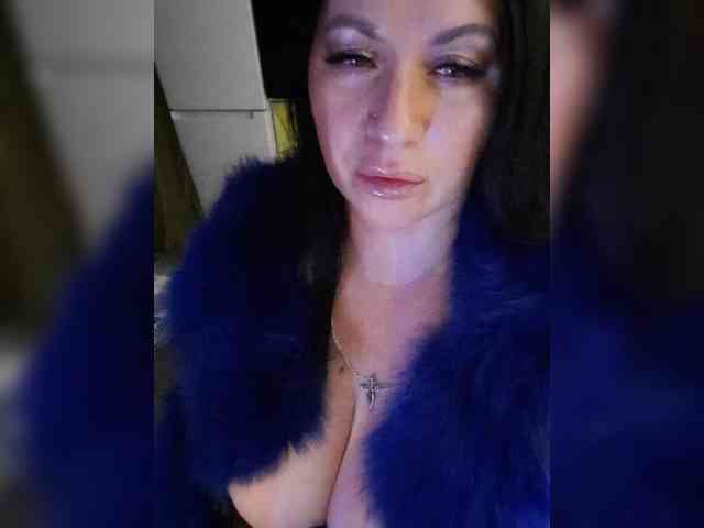 Nikoletta25 webcam