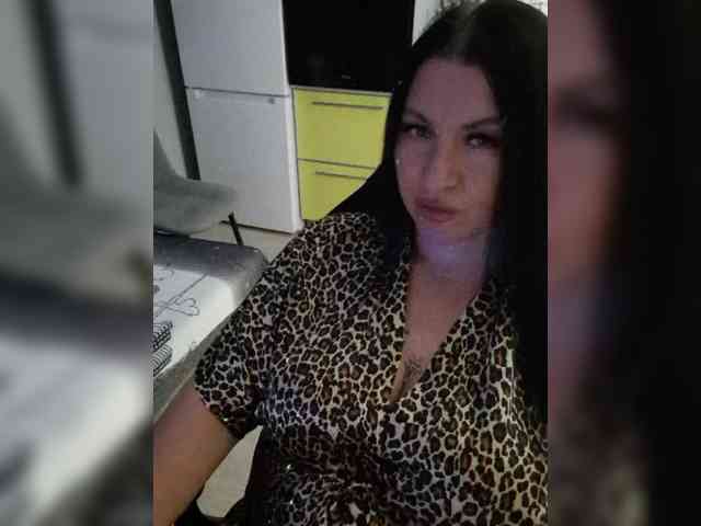Nikoletta25 webcam