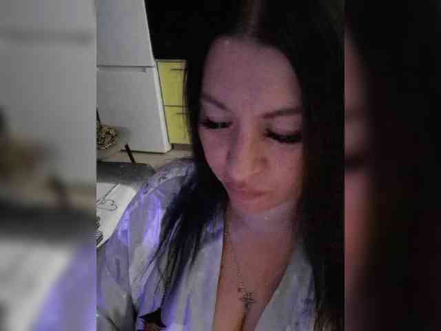 Nikoletta25 webcam