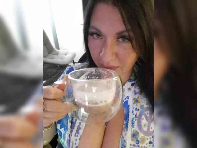 Nikoletta25 webcam