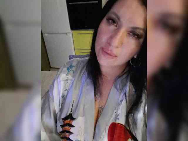 Nikoletta25 webcam