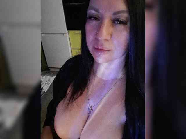 Nikoletta25 webcam