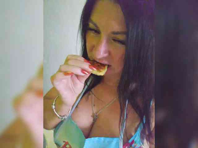 Nikoletta25 webcam