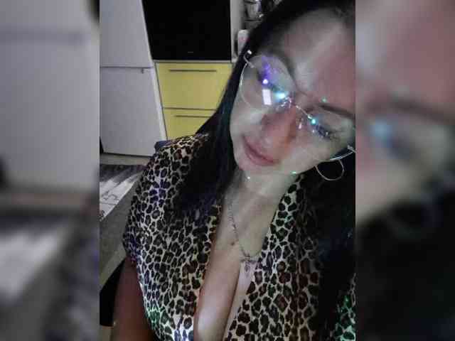 Nikoletta25 webcam