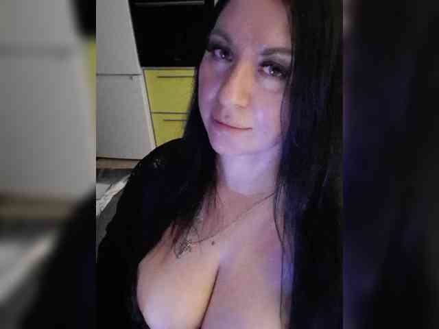 Nikoletta25 webcam