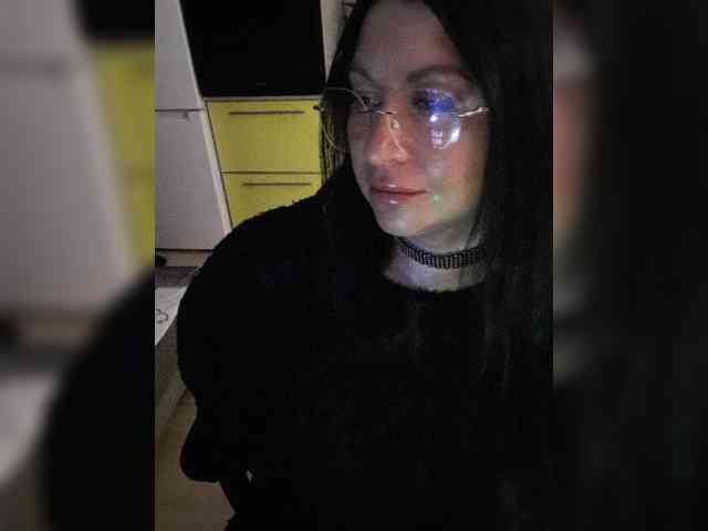 Nikoletta25 webcam
