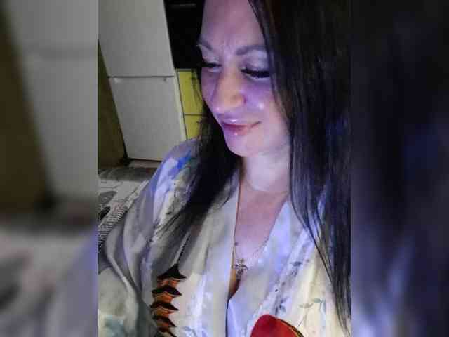 Nikoletta25 webcam