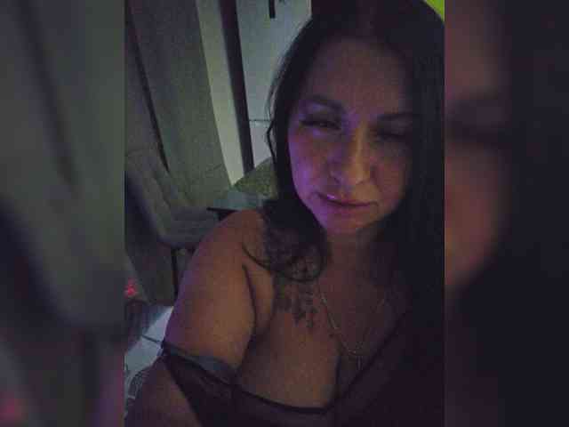 Nikoletta25 webcam