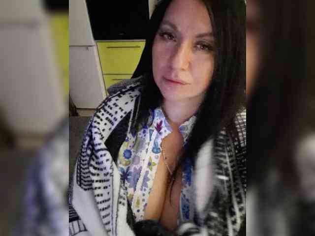 Nikoletta25 webcam