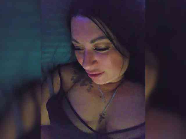 Nikoletta25 webcam