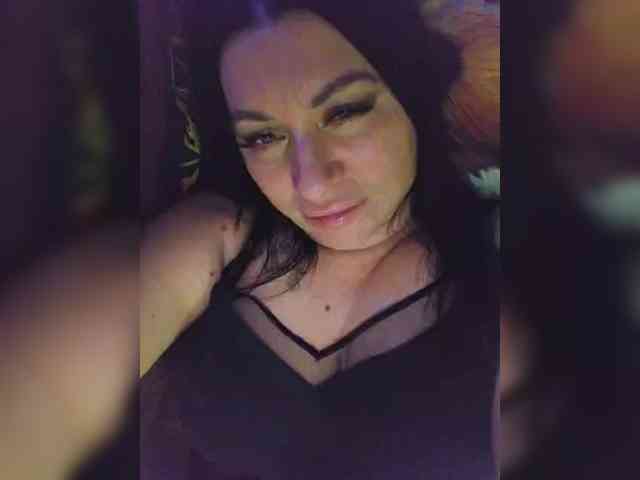 Nikoletta25 webcam