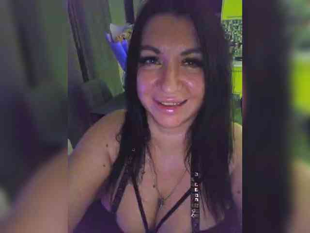 Nikoletta25 webcam
