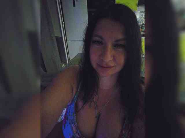 Nikoletta25 webcam