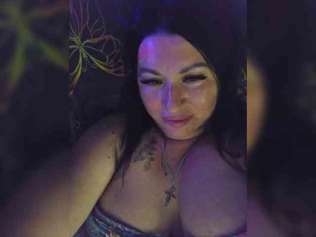 Nikoletta25 webcam