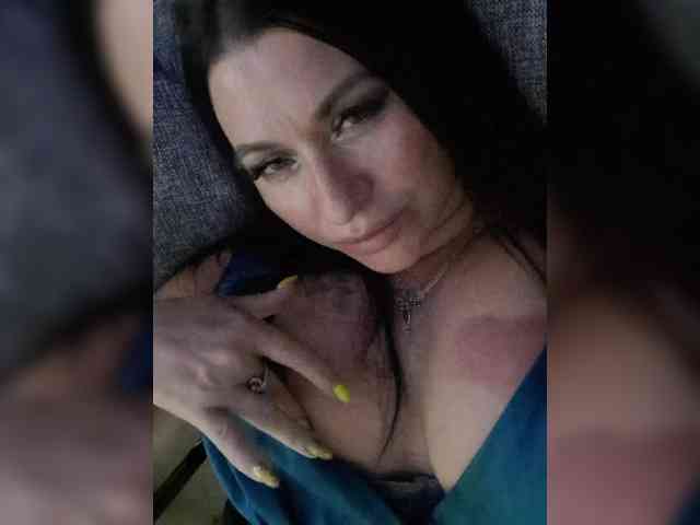 Nikoletta25 webcam