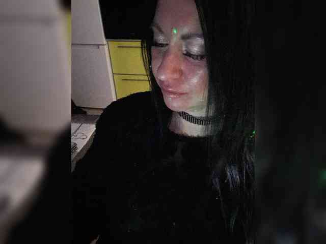 Nikoletta25 webcam