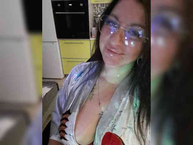 Nikoletta25 webcam