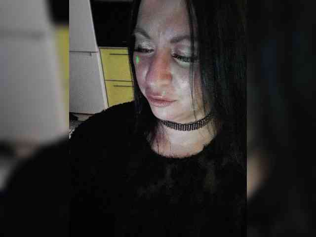 Nikoletta25 webcam