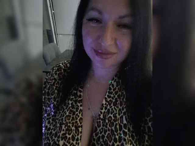 Nikoletta25 webcam