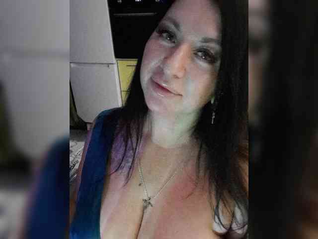 Nikoletta25 webcam