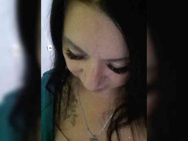 Nikoletta25 webcam