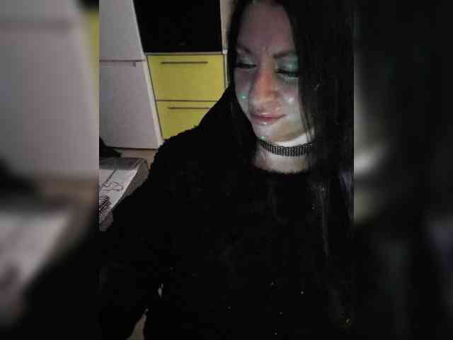 Nikoletta25 webcam