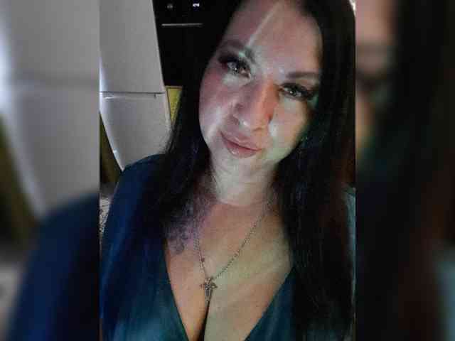 Nikoletta25 webcam