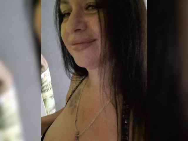 Nikoletta25 webcam
