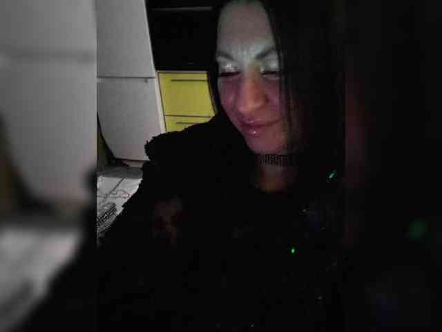 Nikoletta25 webcam