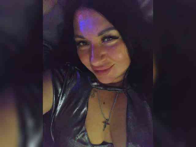 Nikoletta25 webcam