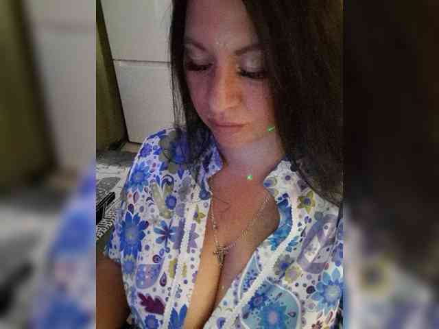 Nikoletta25 webcam