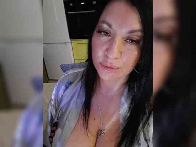 Nikoletta25 webcam