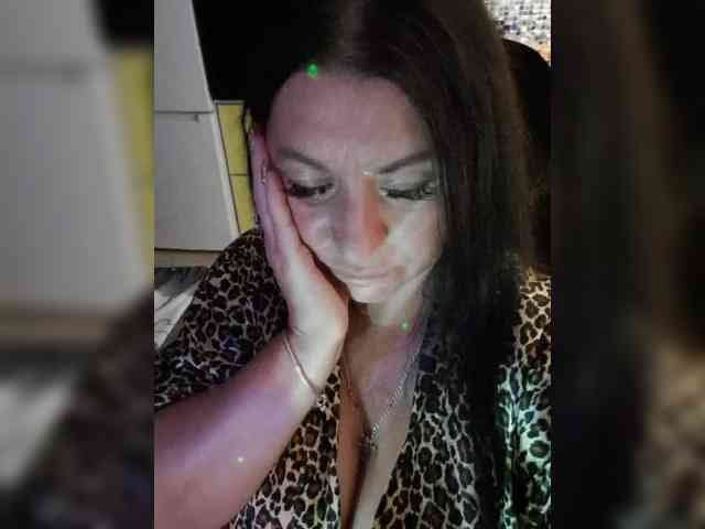 Nikoletta25 webcam