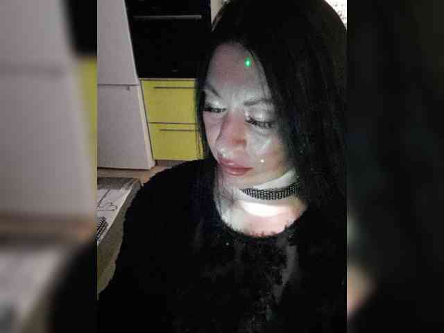 Nikoletta25 webcam