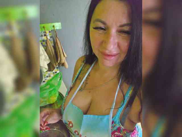 Nikoletta25 webcam