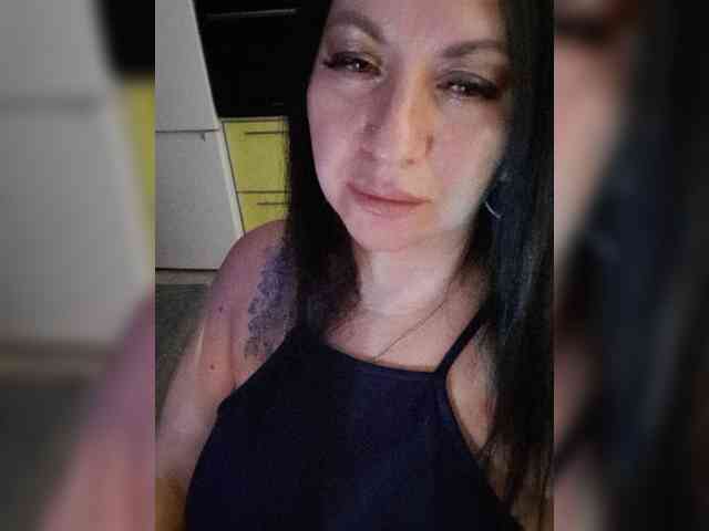 Nikoletta25 webcam