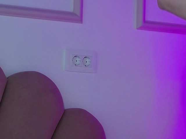 AbbyWhite live cam on BongaCams