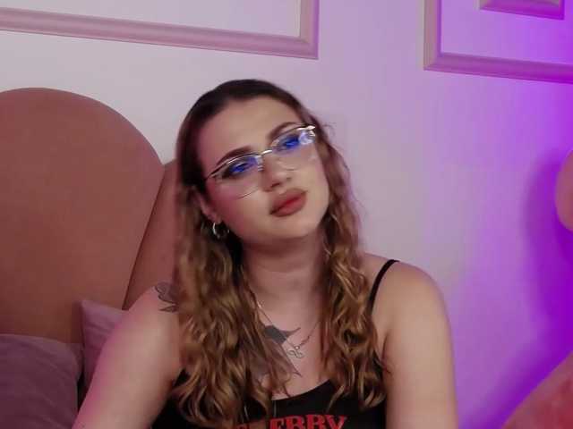 AbbyWhite live cam on BongaCams