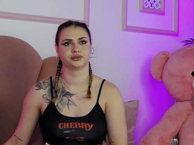 AbbyWhite live cam on BongaCams